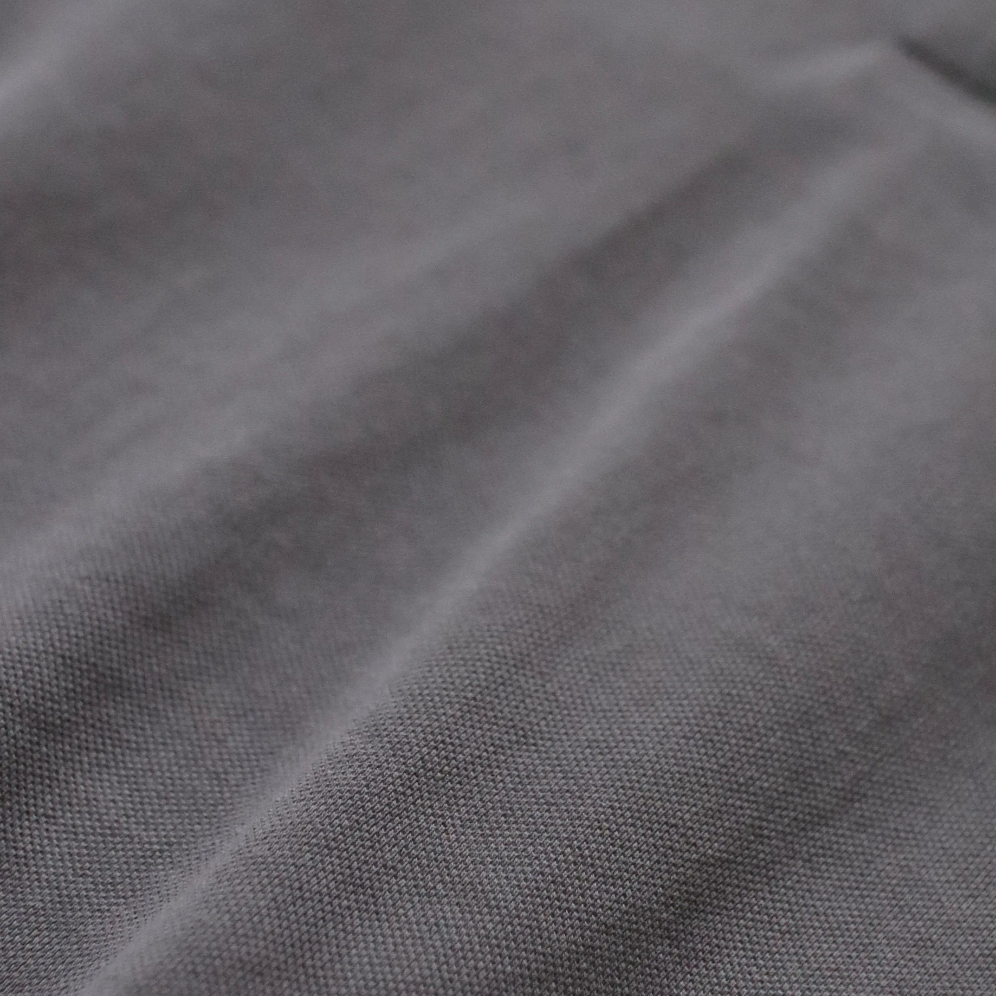 Experience everyday luxury with the Donce de la Sense Polo Long Sleeve, made from 100% organic cotton for a soft, breathable feel.